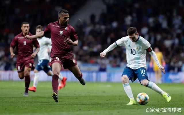 雷阿尔巴靠实力赢球，实现冠军梦想